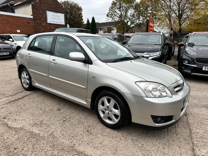 Toyota Corolla 1.4 VVT-i Colour Collection 5dr Toyota Corolla 1.4 VVT-i Colour Collection 5dr