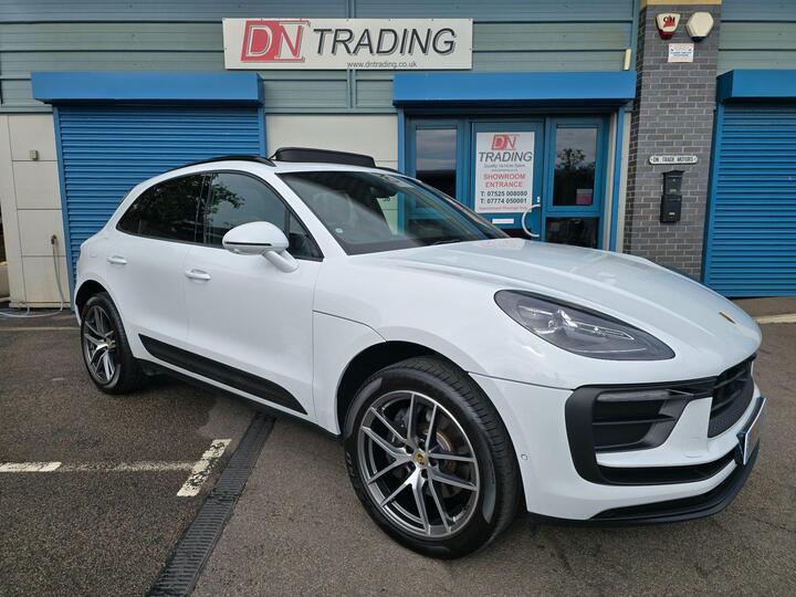 Porsche Macan 2.0T PDK 4WD Euro 6 (s/s) 5dr