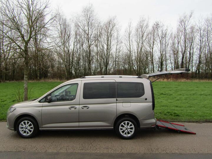 Ford Grand Tourneo Connect 2.0 Tdci Wheelchair Accessible Vehicle Ford Grand Tourneo Connect 2.0 Tdci Wheelchair Accessible Vehicle