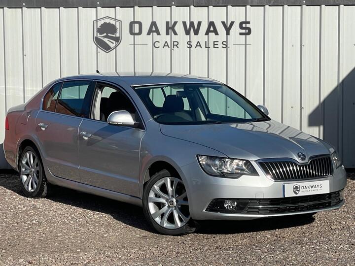 Skoda Superb 2.0 TDI SE DSG 4WD Euro 5 (s/s) 5dr Skoda Superb 2.0 TDI SE DSG 4WD Euro 5 (s/s) 5dr