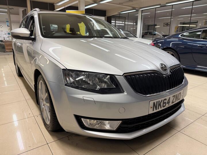 Skoda Octavia 2.0 TDI Elegance 4WD Euro 5 (s/s) 5dr