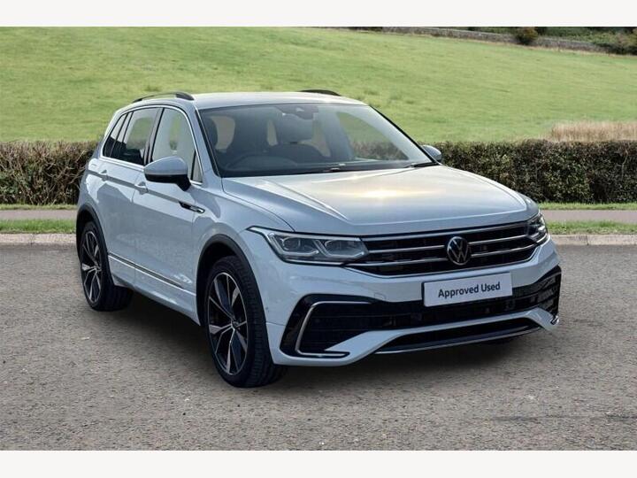 Volkswagen TIGUAN 1.5 TSI R-Line DSG Euro 6 (s/s) 5dr Volkswagen TIGUAN 1.5 TSI R-Line DSG Euro 6 (s/s) 5dr