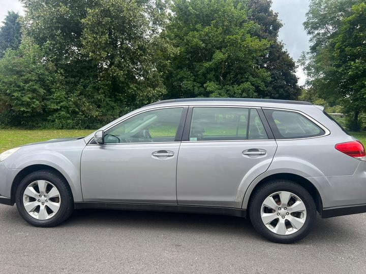 Subaru Outback 2.0D SE 4WD Euro 5 5dr