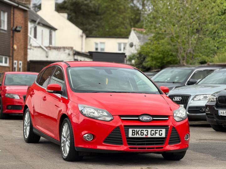 Ford Focus 1.0T EcoBoost Zetec Euro 5 (s/s) 5dr