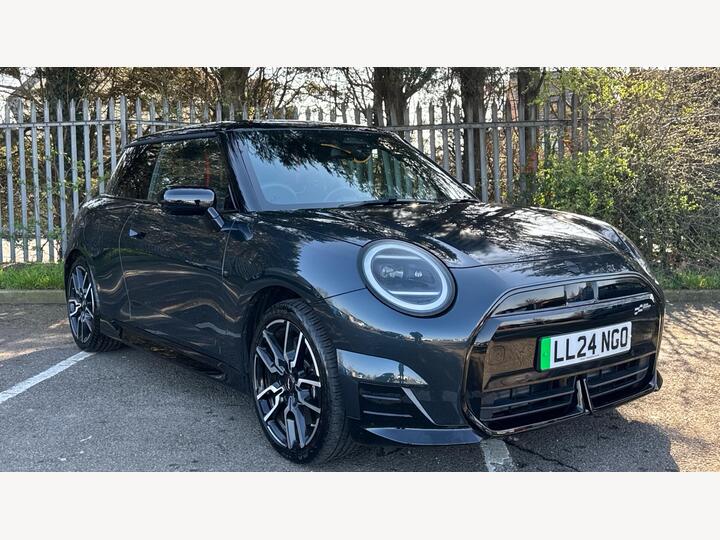 MINI Hatch SE 54.2kWh Sport Auto 3dr