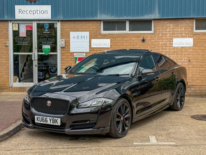Jaguar XJ 3.0d V6 R-Sport Auto Euro 6 (s/s) 4dr