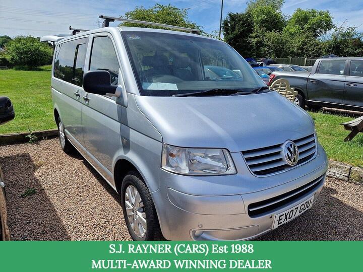 Volkswagen Transporter Shuttle 2.5 TDI T30 SE L3 H1 4dr