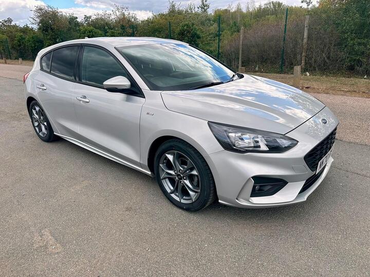 Ford Focus 1.0T EcoBoost ST-Line Euro 6 (s/s) 5dr