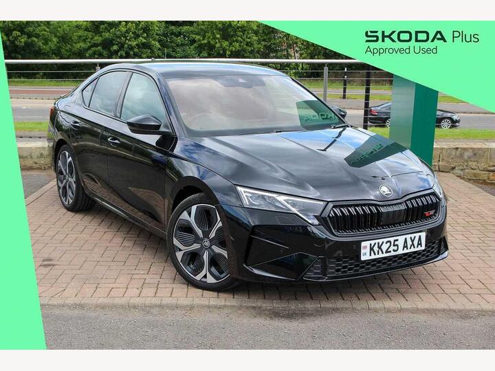 Skoda Octavia 2.0 TSI VRS DSG Euro 6 (s/s) 5dr Skoda Octavia 2.0 TSI VRS DSG Euro 6 (s/s) 5dr