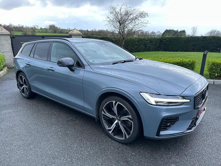 Volvo V60 2.0h T6 Recharge 18.8kWh Plus Dark Auto AWD Euro 6 (s/s) 5dr
