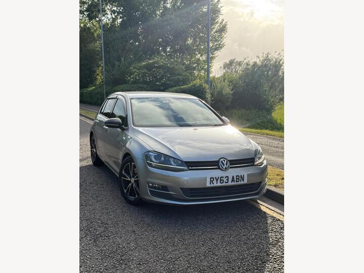 Volkswagen Golf 1.2 TSI BlueMotion Tech S DSG Euro 5 (s/s) 5dr