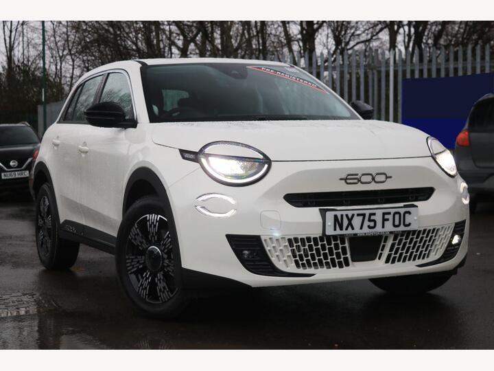 Fiat 600 1.2 MHEV E-DCT Euro 6 (s/s) 5dr