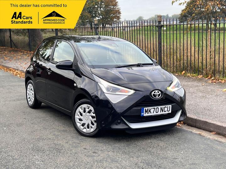 Toyota AYGO 1.0 VVT-i X-play Euro 6 5dr (Safety Sense)