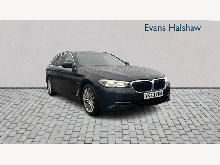 BMW 5 Series 2.0 530e 12kWh SE Touring Steptronic Euro 6 (s/s) 5dr BMW 5 Series 2.0 530e 12kWh SE Touring Steptronic Euro 6 (s/s) 5dr
