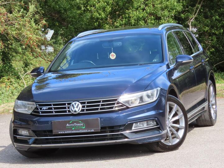 Volkswagen Passat 2.0 TDI BlueMotion Tech R-Line DSG Euro 6 (s/s) 5dr Volkswagen Passat 2.0 TDI BlueMotion Tech R-Line DSG Euro 6 (s/s) 5dr