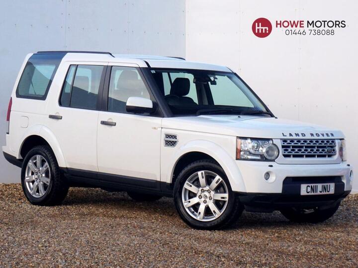 Land Rover DISCOVERY 4 SE 5.0 V8 Commandshift SUV 7 Seat Petrol Auto  5dr - Just 43,911 Miles / Panoramic Roof / Apple Carplay / Surround View Cameras / Huge Service History