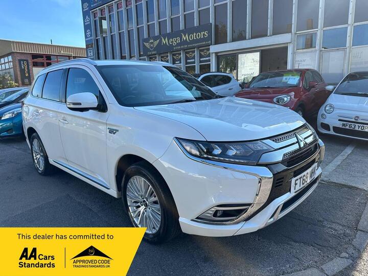 Mitsubishi Outlander 2.4h TwinMotor 13.8kWh 4h CVT 4WD Euro 6 (s/s) 5dr