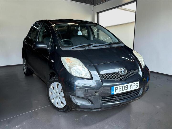 Toyota Yaris 1.33 Dual VVT-i TR Euro 4 (s/s) 5dr