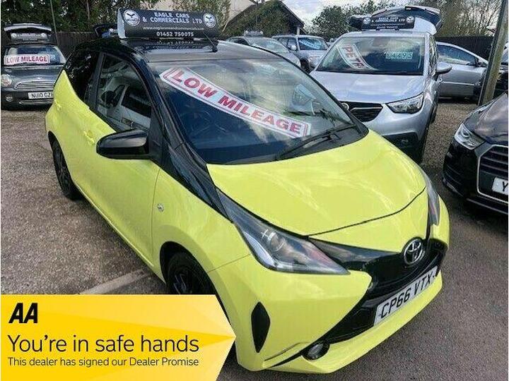 Toyota AYGO 1.0 VVT-i X-cite 3 Yellow Bi-Tone Euro 6 5dr