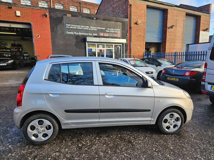 Kia Picanto 1.1 2 5dr
