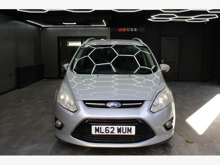 Ford GRAND C-MAX 2.0 TDCi Titanium Euro 5 5dr Ford GRAND C-MAX 2.0 TDCi Titanium Euro 5 5dr