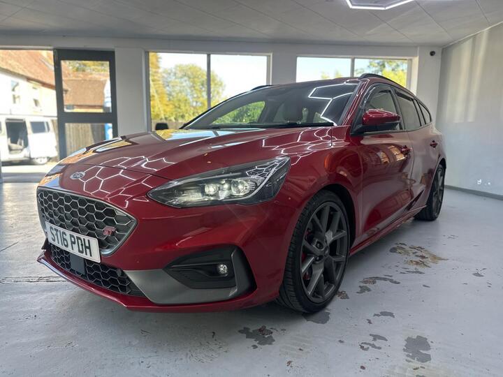 Ford Focus 2.3T EcoBoost ST Auto Euro 6 (s/s) 5dr