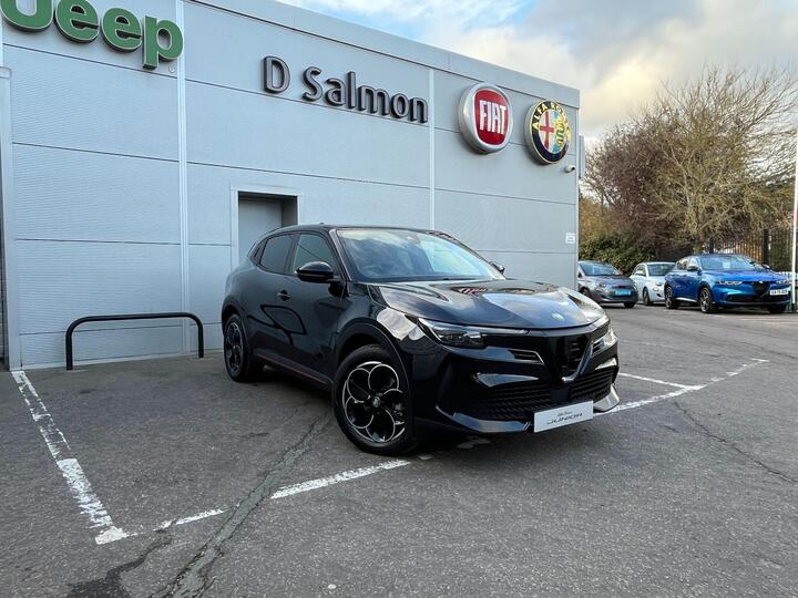 Alfa Romeo Junior 54kWh Elettrica Speciale Auto 5dr