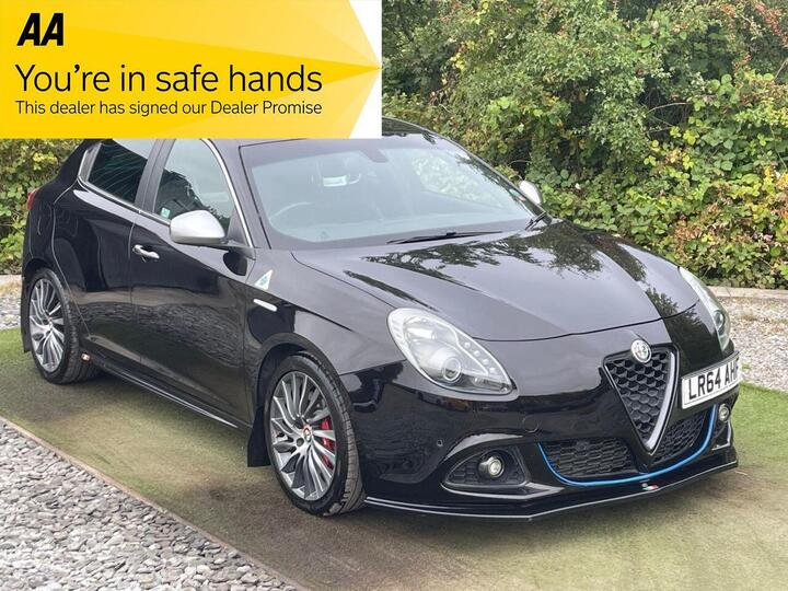 Alfa Romeo GIULIETTA 1750 TBi Quadrifoglio Verde TCT Euro 6 (s/s) 5dr Alfa Romeo GIULIETTA 1750 TBi Quadrifoglio Verde TCT Euro 6 (s/s) 5dr