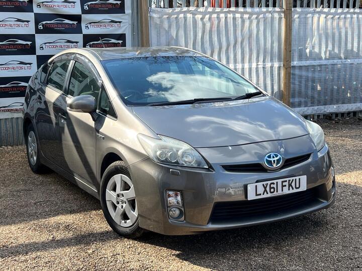Toyota Prius 1.5 Saloon 4dr Petrol Hybrid CVT (120 G/km, 70 Bhp) Toyota Prius 1.5 Saloon 4dr Petrol Hybrid CVT (120 G/km, 70 Bhp)