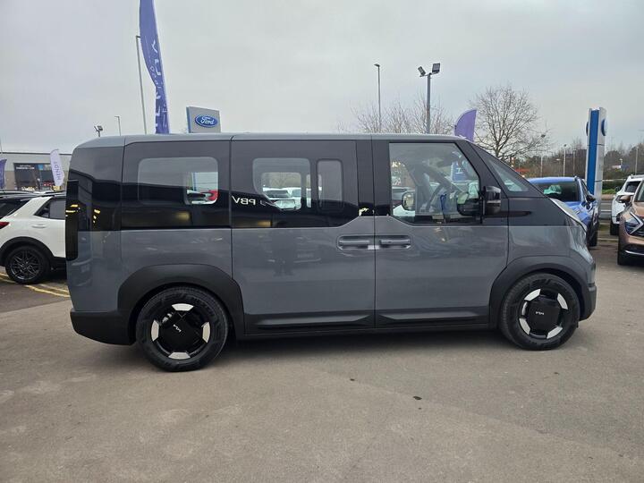 Kia PV5 Long Range 71.2kWh Plus Passenger MPV Auto 5dr