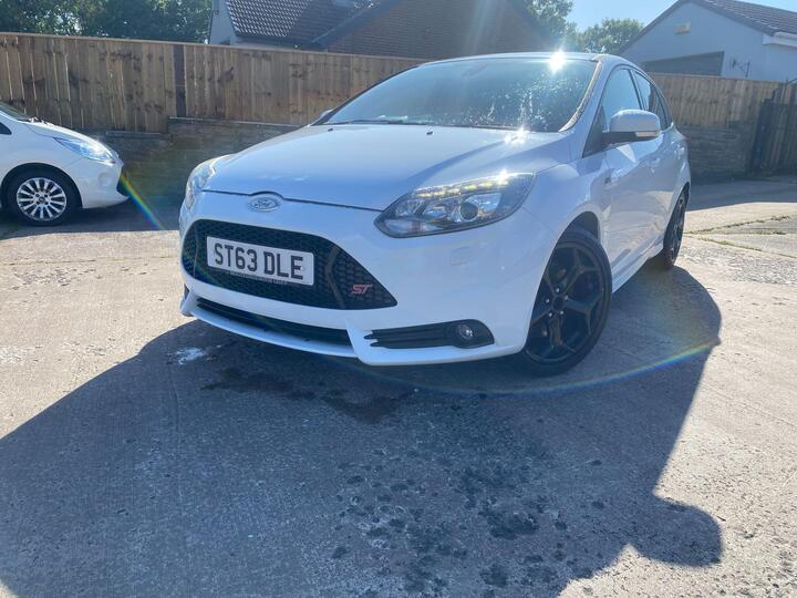 Ford Focus 2.0T EcoBoost ST-3 Euro 5 (s/s) 5dr