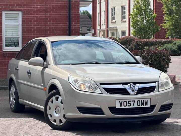 Vauxhall Vectra 1.8 VVT Life 5dr Vauxhall Vectra 1.8 VVT Life 5dr