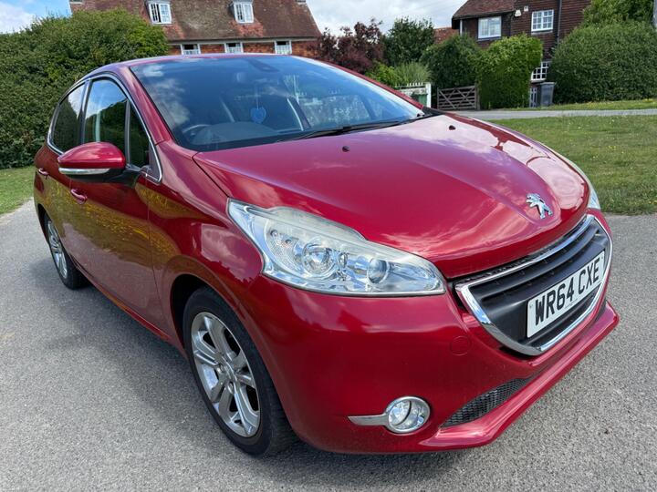 Peugeot 208 1.6 E-HDi Allure Euro 5 (s/s) 5dr