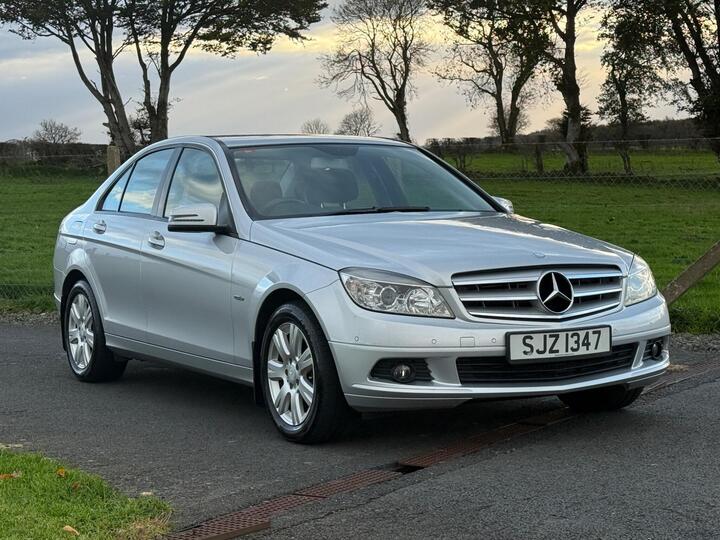 Mercedes-Benz C Class 1.8 C180 BlueEfficiency Executive SE Euro 5 4dr