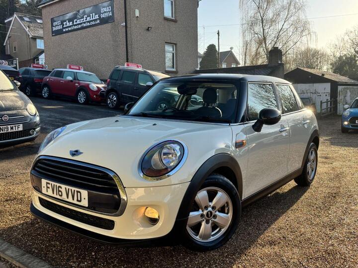 MINI HATCH 1.5 Cooper Auto Euro 6 (s/s) 5dr