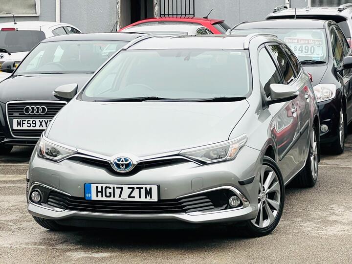 Toyota Auris 1.8 VVT-h Excel Touring Sports CVT Euro 6 (s/s) 5dr Toyota Auris 1.8 VVT-h Excel Touring Sports CVT Euro 6 (s/s) 5dr