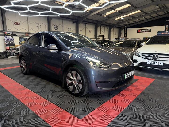Tesla MODEL Y (Dual Motor) Long Range Auto 4WDE 5dr Tesla MODEL Y (Dual Motor) Long Range Auto 4WDE 5dr