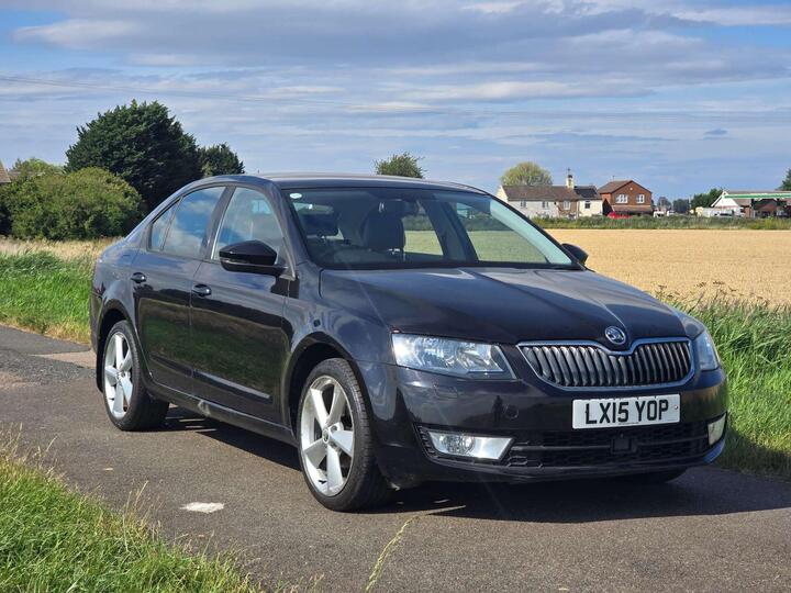 Skoda OCTAVIA 1.6 TDI Elegance Euro 5 (s/s) 5dr