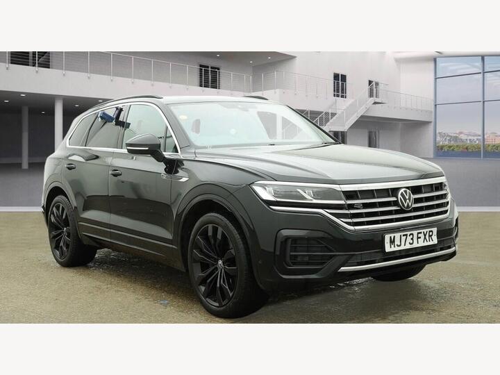 Volkswagen Touareg 3.0 TDI V6 R-Line Tech Plus Tiptronic 4Motion Euro 6 (s/s) 5dr Volkswagen Touareg 3.0 TDI V6 R-Line Tech Plus Tiptronic 4Motion Euro 6 (s/s) 5dr