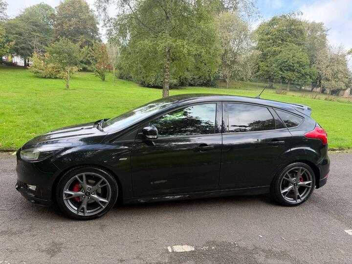 Ford Focus 1.0T EcoBoost ST-Line X Euro 6 (s/s) 5dr