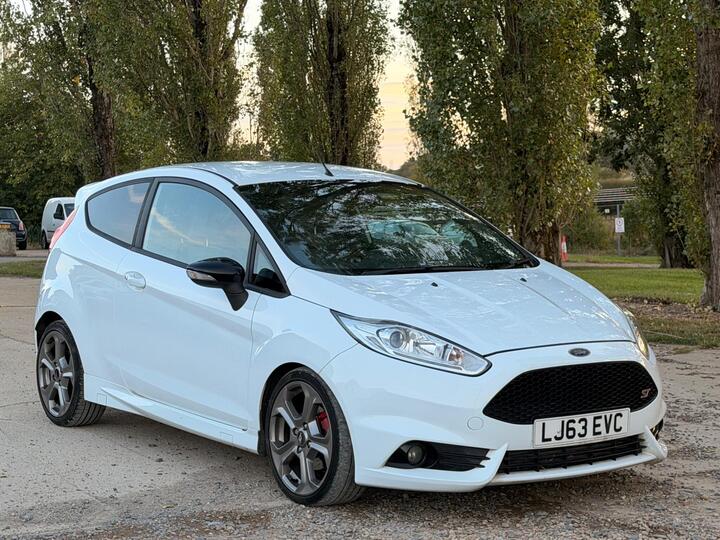 Ford Fiesta 1.6T EcoBoost ST-2 Euro 5 3dr