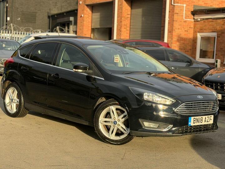 Ford FOCUS 1.0T EcoBoost Titanium Auto Euro 6 (s/s) 5dr