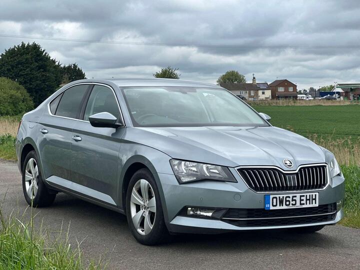 Skoda SUPERB 2.0 TDI SE Business DSG Euro 6 (s/s) 5dr Skoda SUPERB 2.0 TDI SE Business DSG Euro 6 (s/s) 5dr