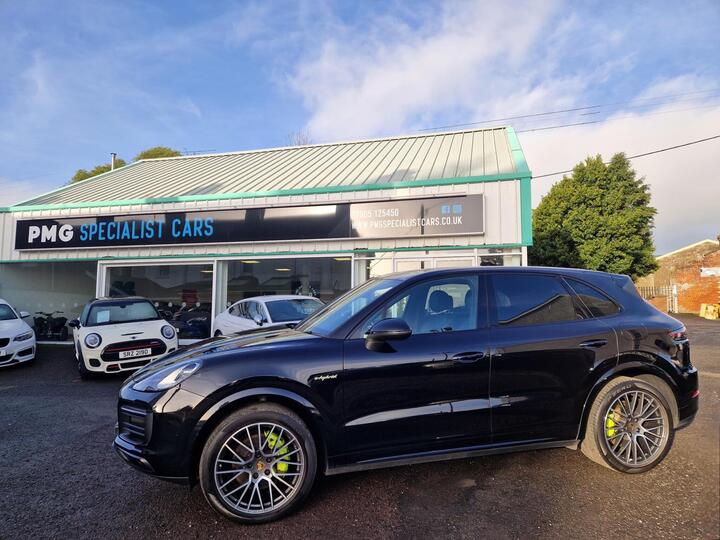 Porsche Cayenne 3.0 V6 E-Hybrid 14.1kWh TiptronicS 4WD Euro 6 (s/s) 5dr (3.6kW Charger) Porsche Cayenne 3.0 V6 E-Hybrid 14.1kWh TiptronicS 4WD Euro 6 (s/s) 5dr (3.6kW Charger)
