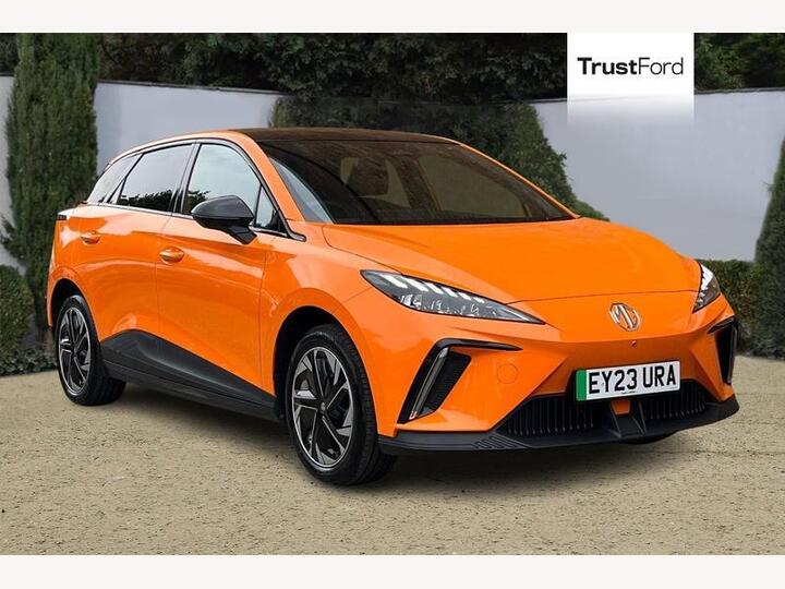 MG MG4 64kWh Trophy Long Range Auto 5dr