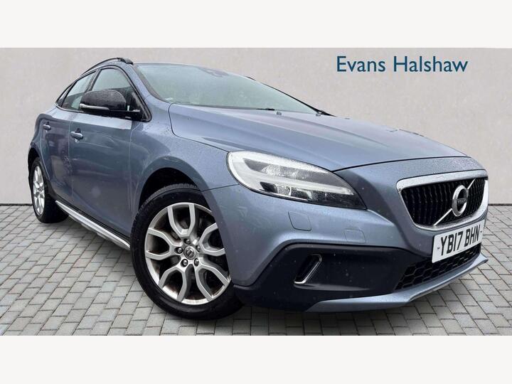 Volvo V40 Cross Country 1.5 T3 Pro Auto Euro 6 (s/s) 5dr Volvo V40 Cross Country 1.5 T3 Pro Auto Euro 6 (s/s) 5dr