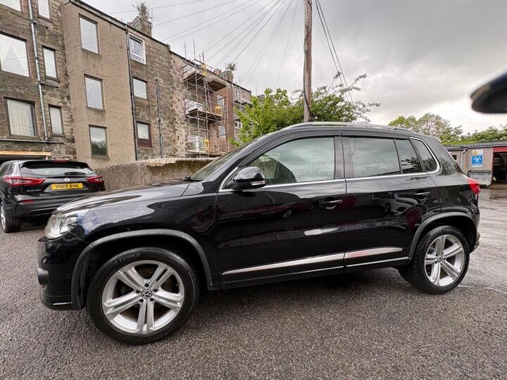 Volkswagen TIGUAN 2.0 TDI BlueMotion Tech R-Line 4WD Euro 5 (s/s) 5dr