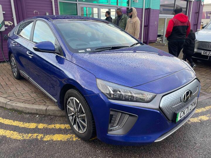 Hyundai IONIQ 38.3kWh Premium Auto 5dr Hyundai IONIQ 38.3kWh Premium Auto 5dr