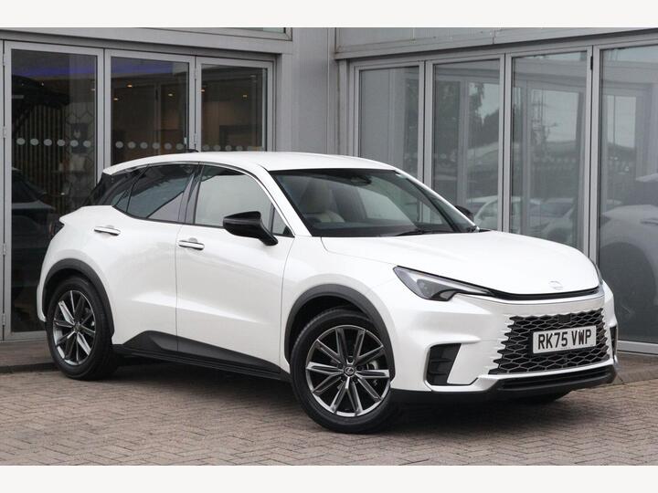 Lexus Lbx 1.5 VVT-iE Premium Plus E-CVT Euro 6 (s/s) 5dr