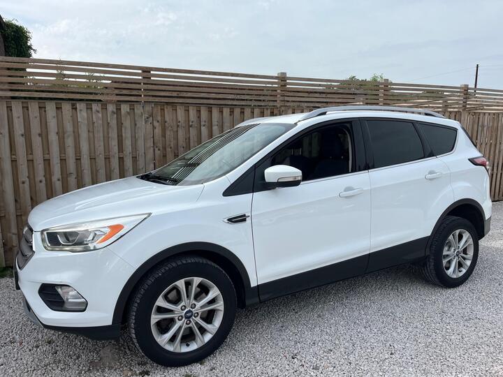 Ford Kuga 1.5 TDCi Titanium Euro 6 (s/s) 5dr